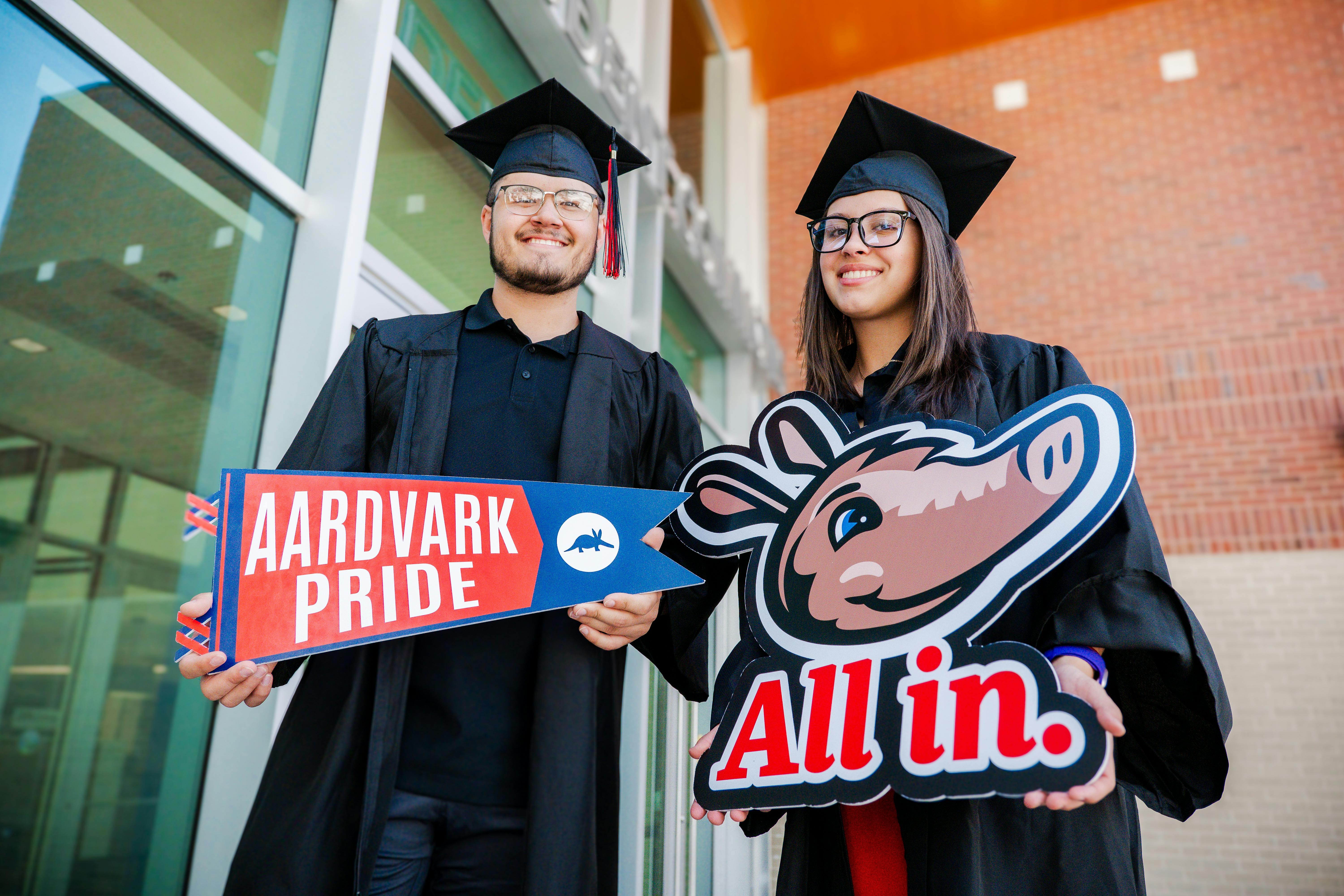 elm-pg-billboard-app Graduation Student Photoshoot - May 2024 - 06-6000x4000-e159a59