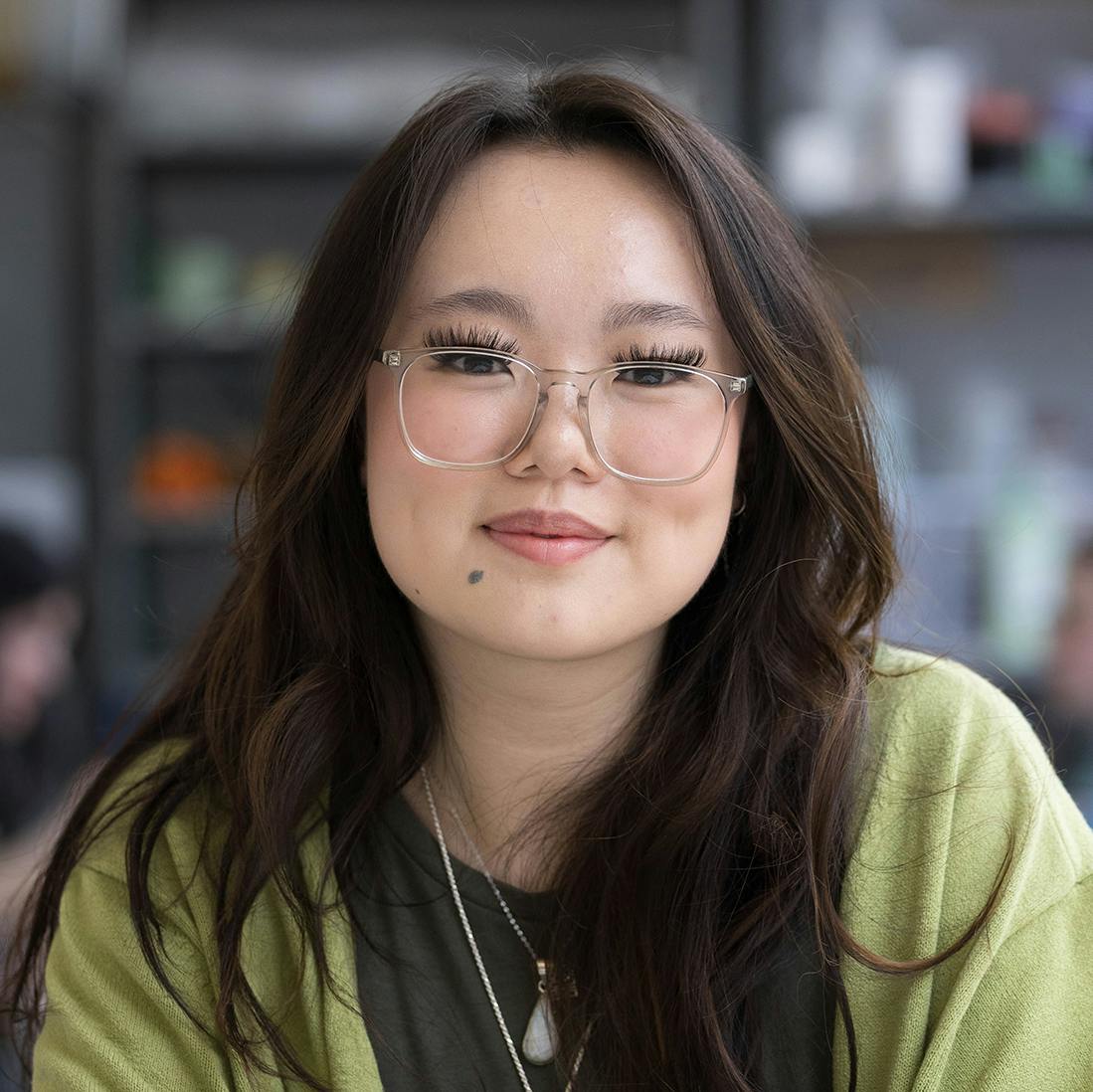 <span style="font-family: Hind, sans-serif; font-weight: 700; font-style: normal; color: rgb(0, 52, 120);">Emily '24</span>