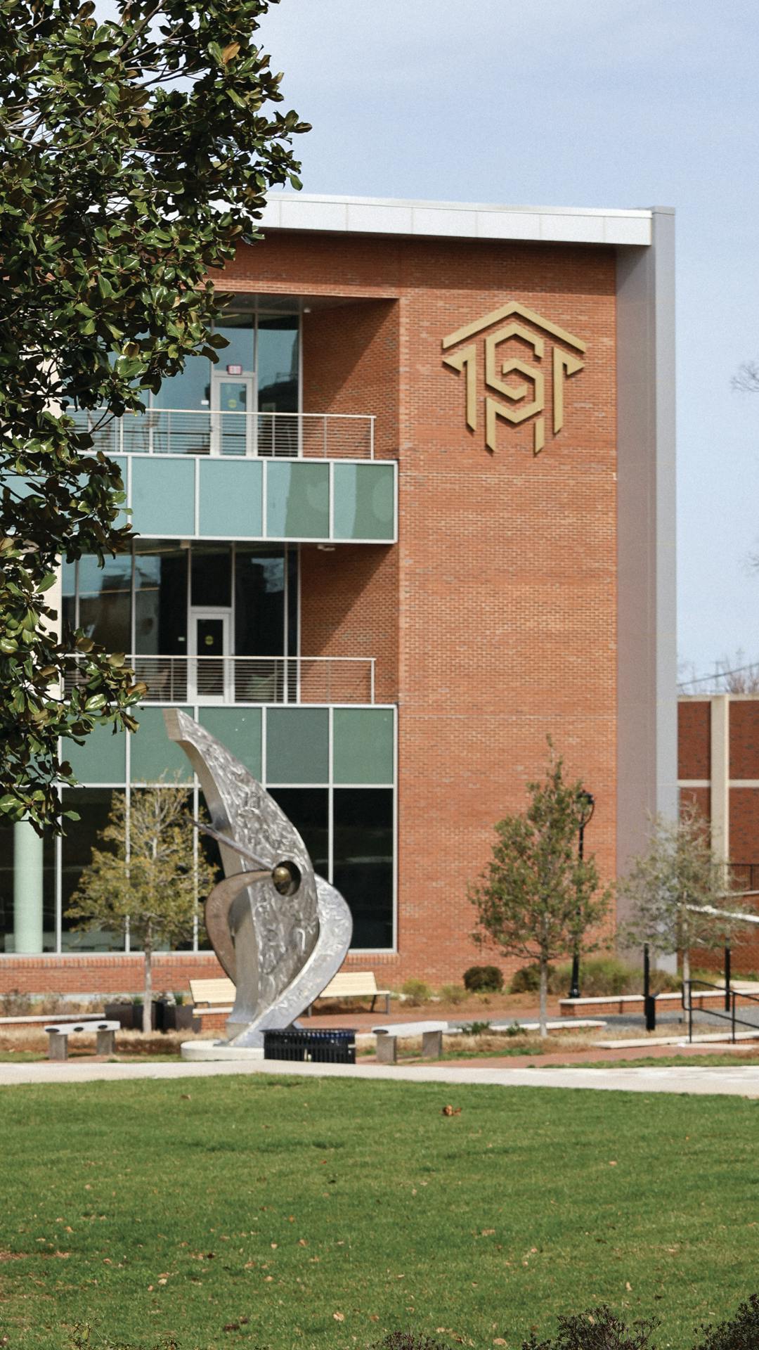 elm-pg-billboard-form CENTRAL2024-KLG-0305-5707a-180x1920