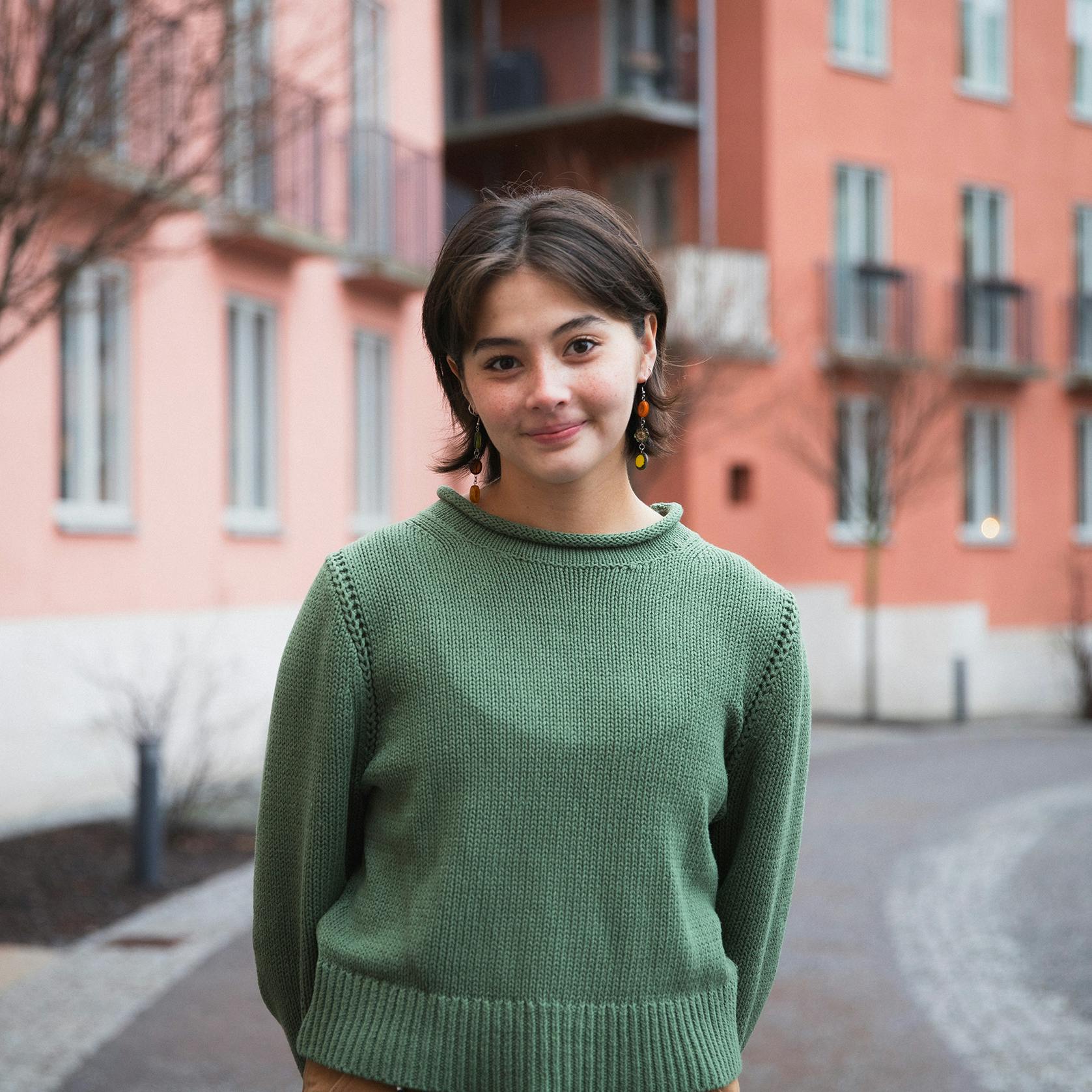 <span style="font-family: Roboto, sans-serif; font-weight: 300; font-style: normal; color: rgb(58, 68, 76);">Catalina, Bates College</span>