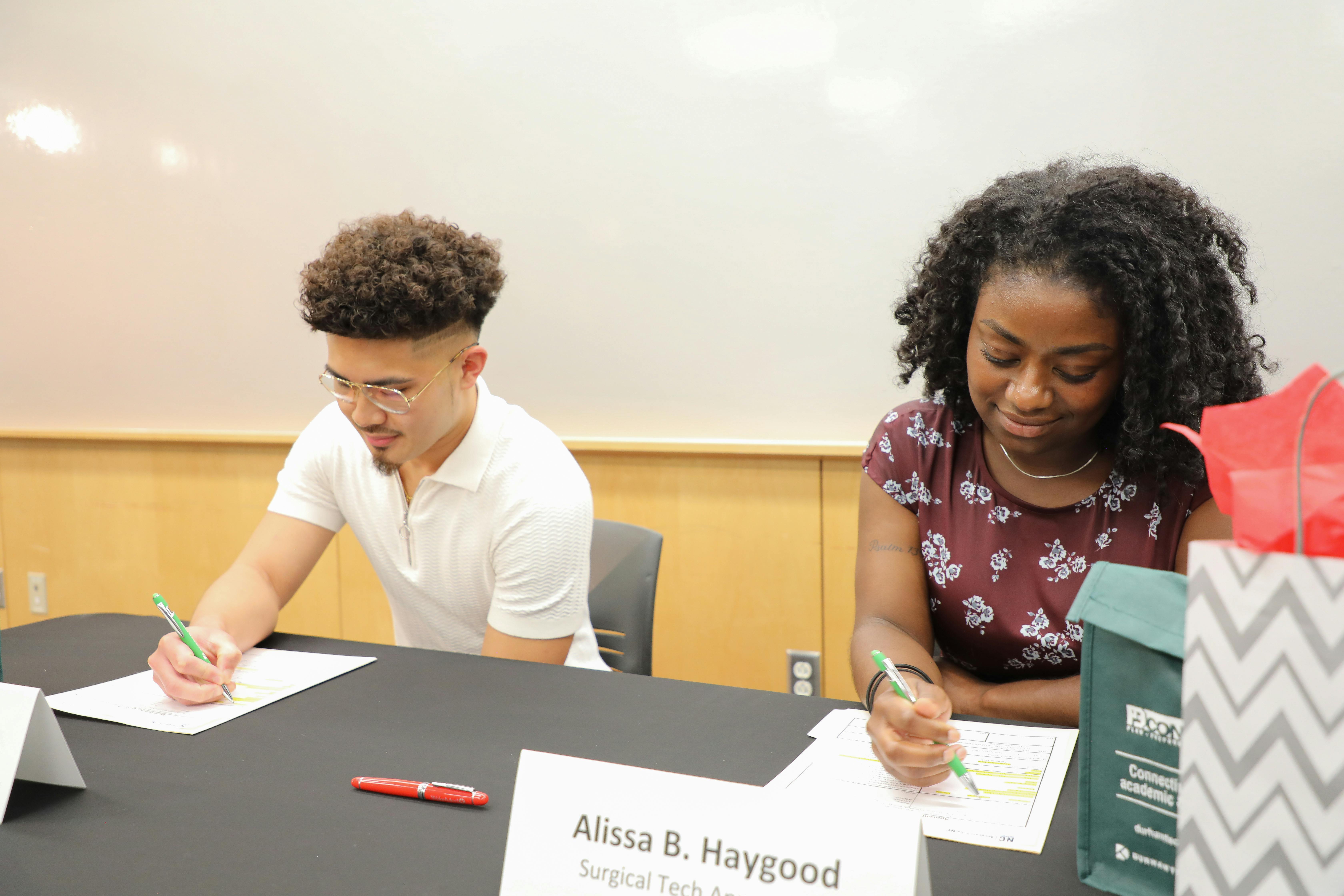 elm-pg-billboard-form 7S7A1923