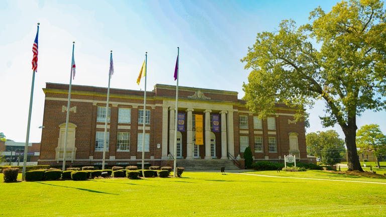 elm-pg-billboard-form 20230831-CLB02404.jpg