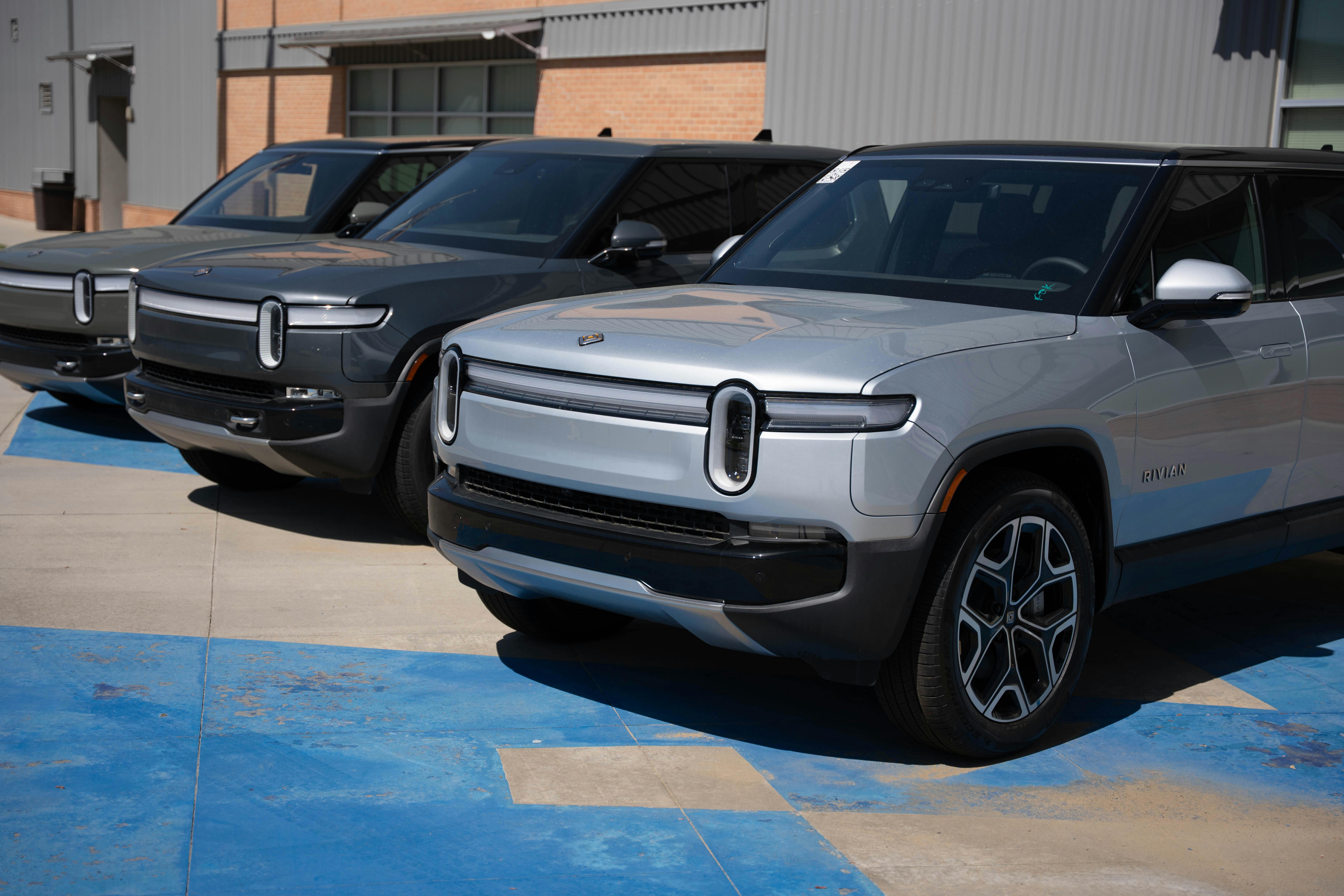 elm-pg-billboard-form Rivian Class-69