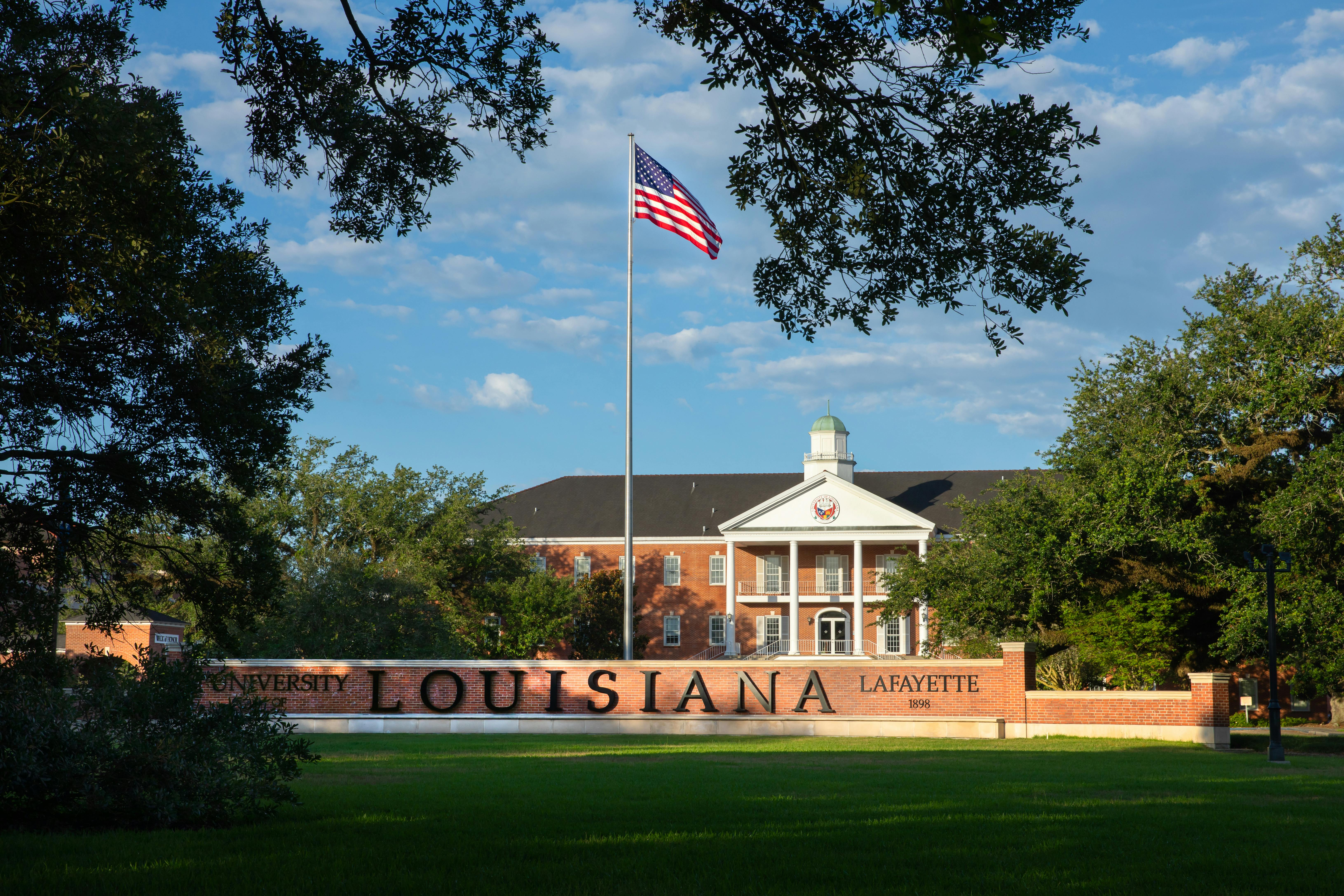 elm-pg-billboard-cta May 28, 2020 Campus, 2020-4