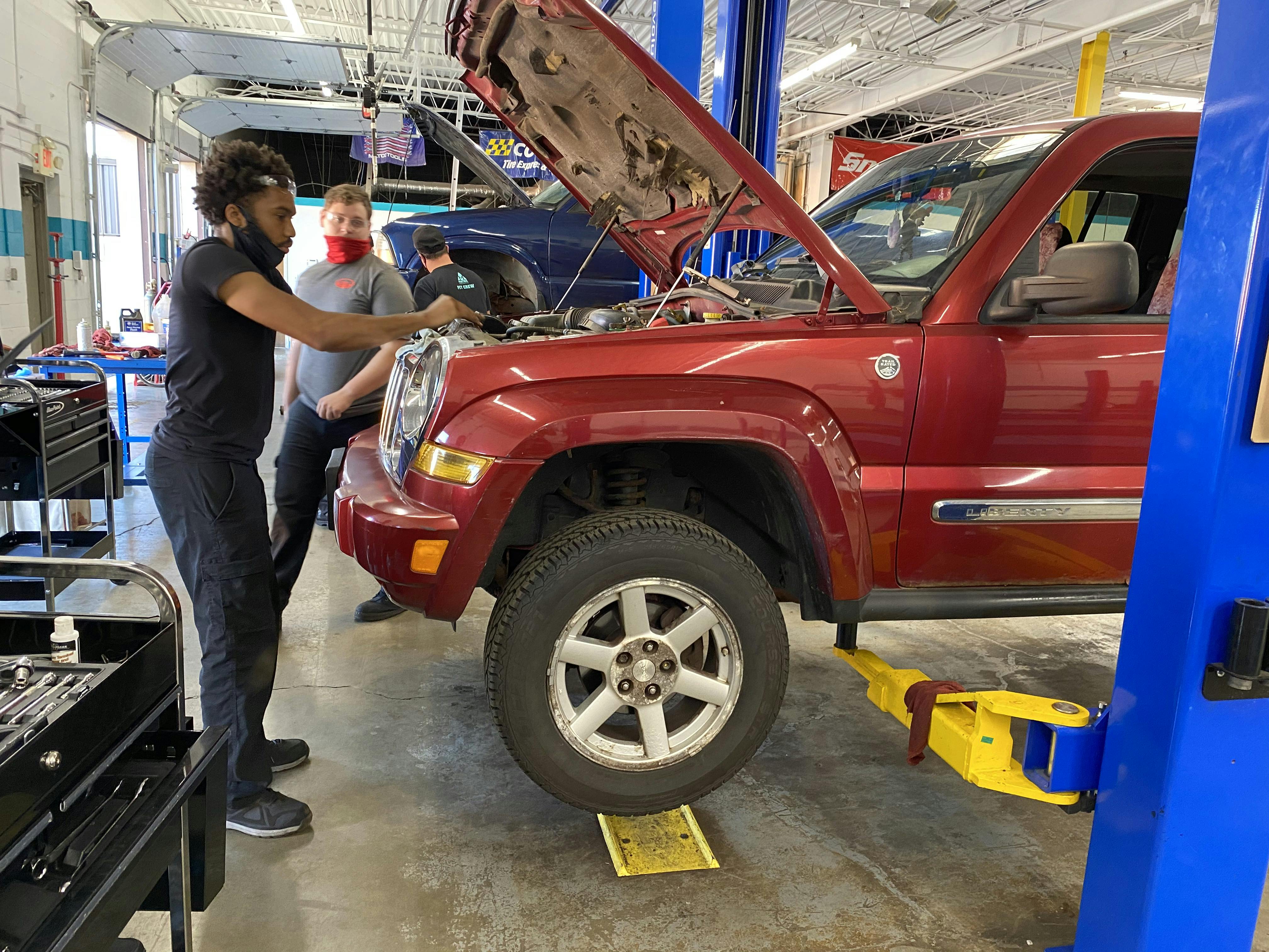 mechanic-IMG_5114_(1)