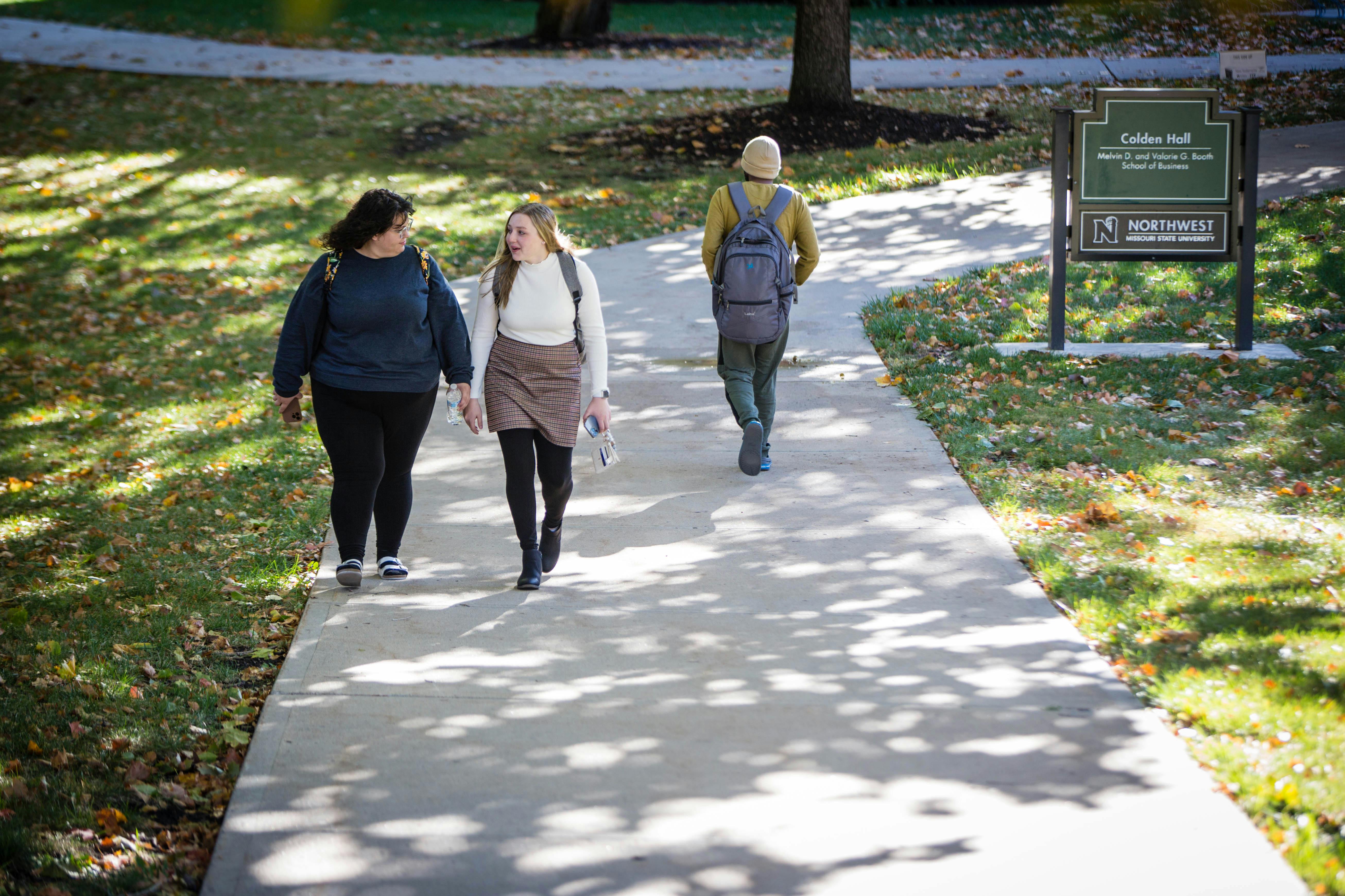 elm-pg-billboard-cta campus beauty 4 fall2022 ar0085