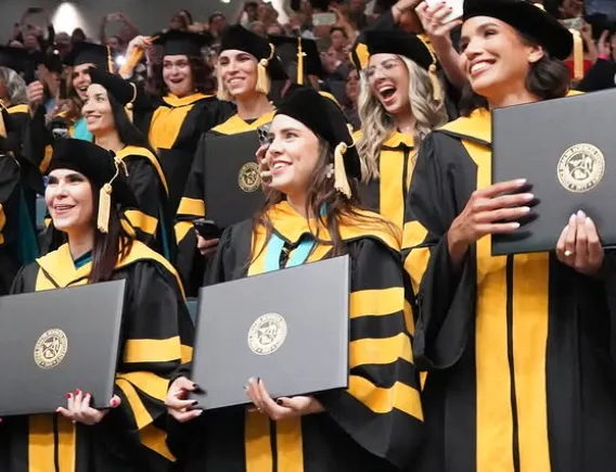 Puerto Rico Commencement Ceremonies