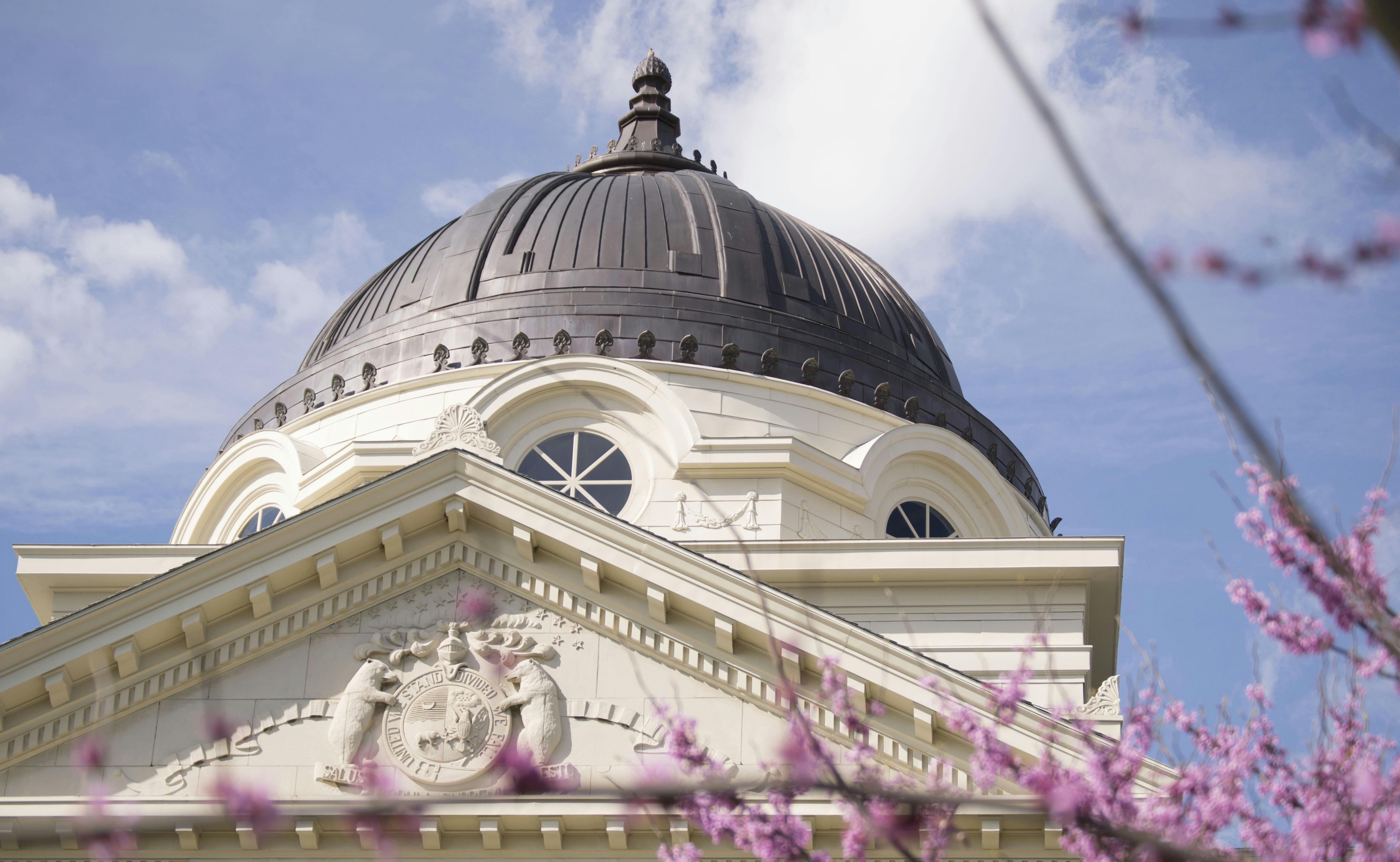 elm-pg-billboard-cta 2017-LOC-Academic-TG-0404-017