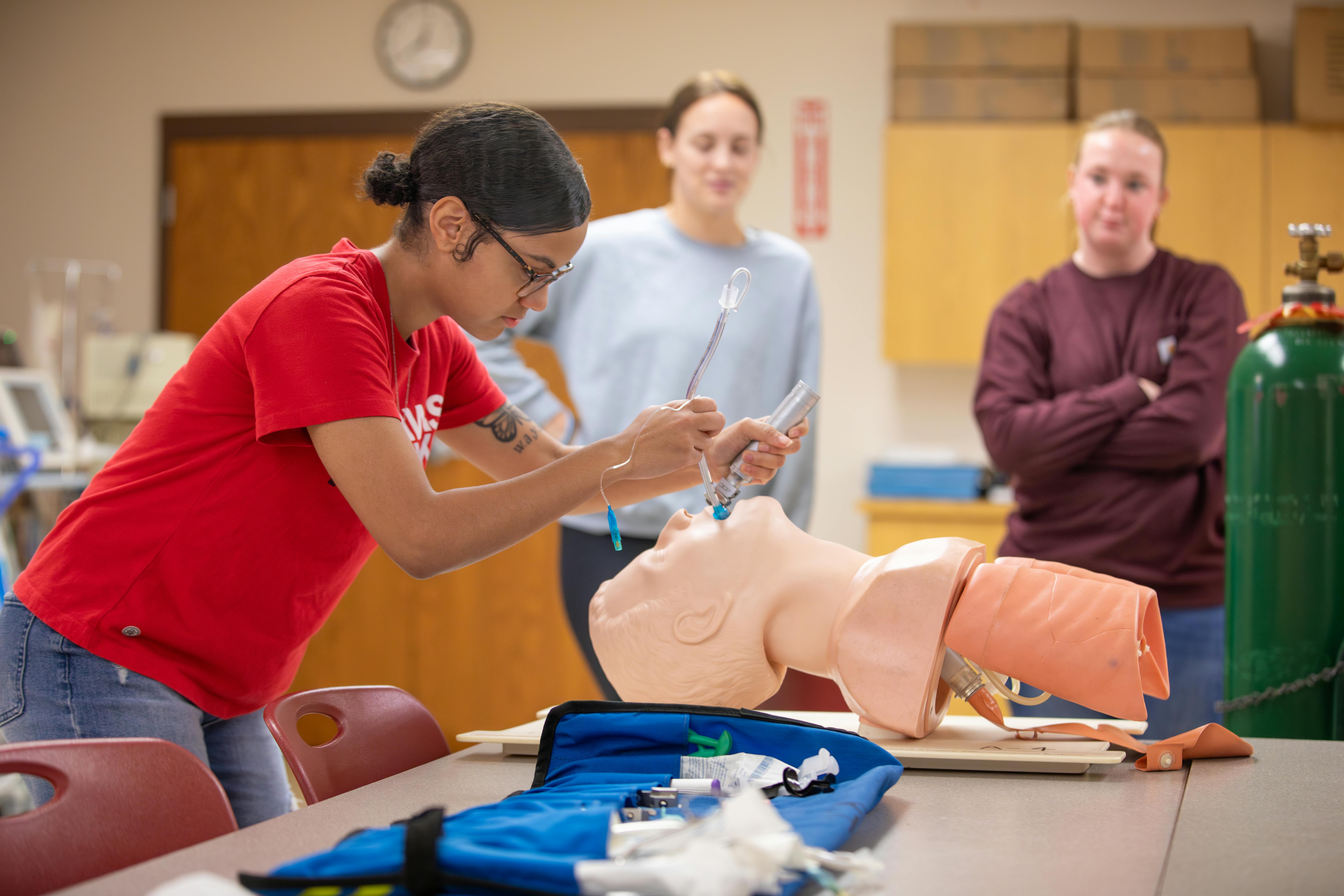 elm-pg-billboard-cta 2023-CEHHS-KNR-Respiratory-Therapy-RF-0918-005