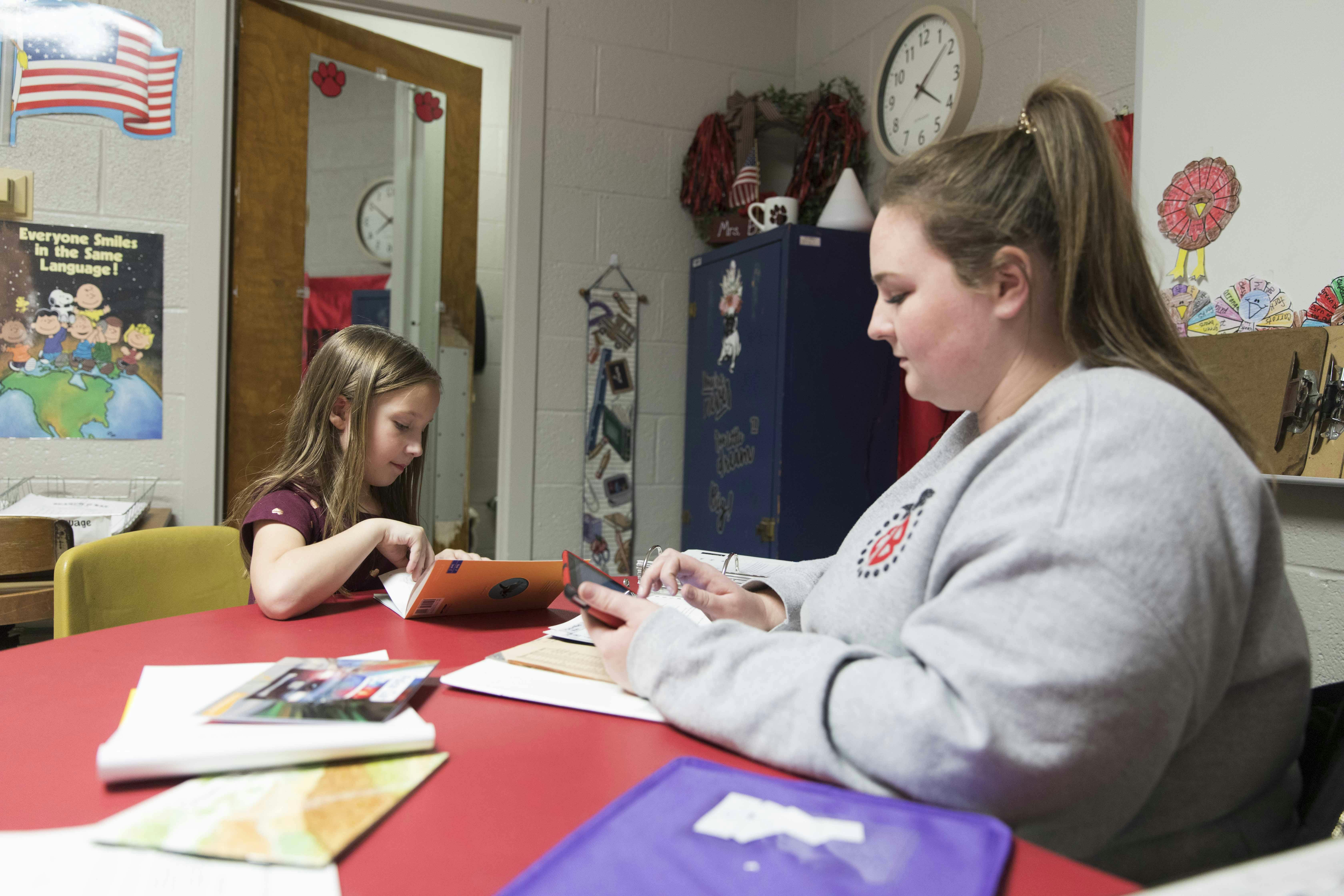 elm-pg-billboard-cta 2019-ED-Read_to_Succeed-ReadingAcademy-JR-0129-009