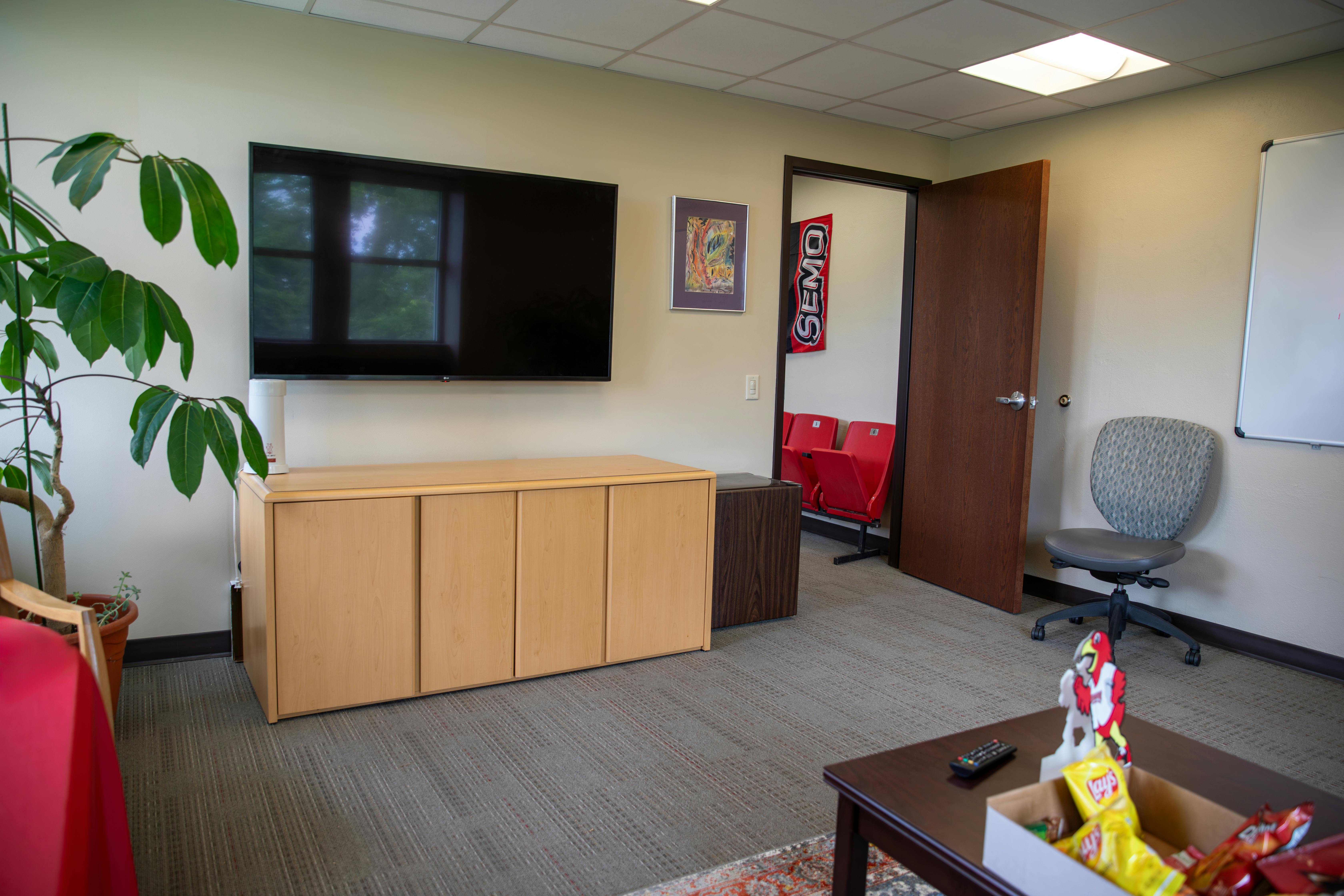 2025-LOC-Memorial-Professional-Studies-Lounge-AN-0514-004