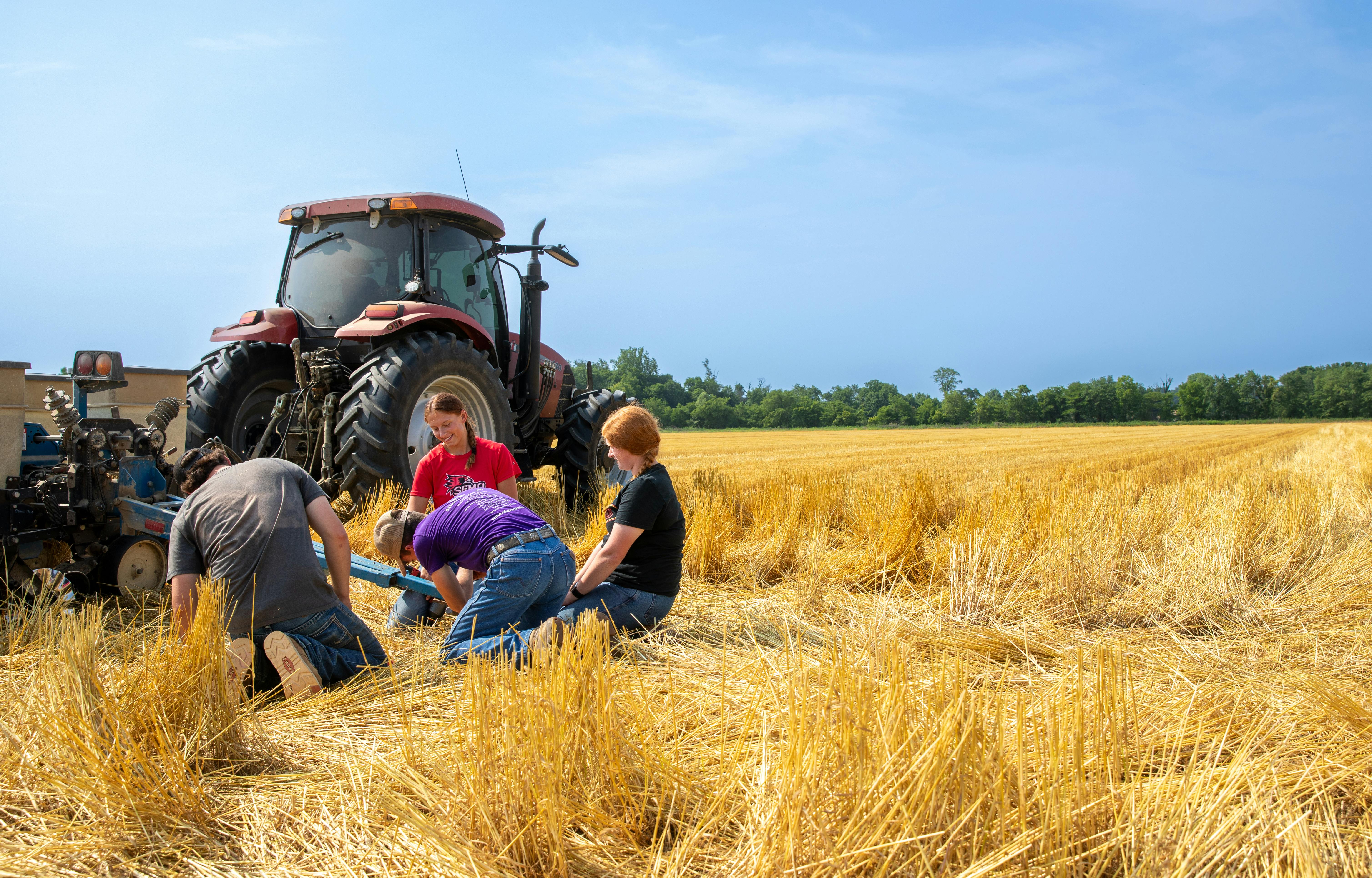 2023-STEM-Agribusiness-Plant-and-Soil-Science-RF-0620-042 (1)