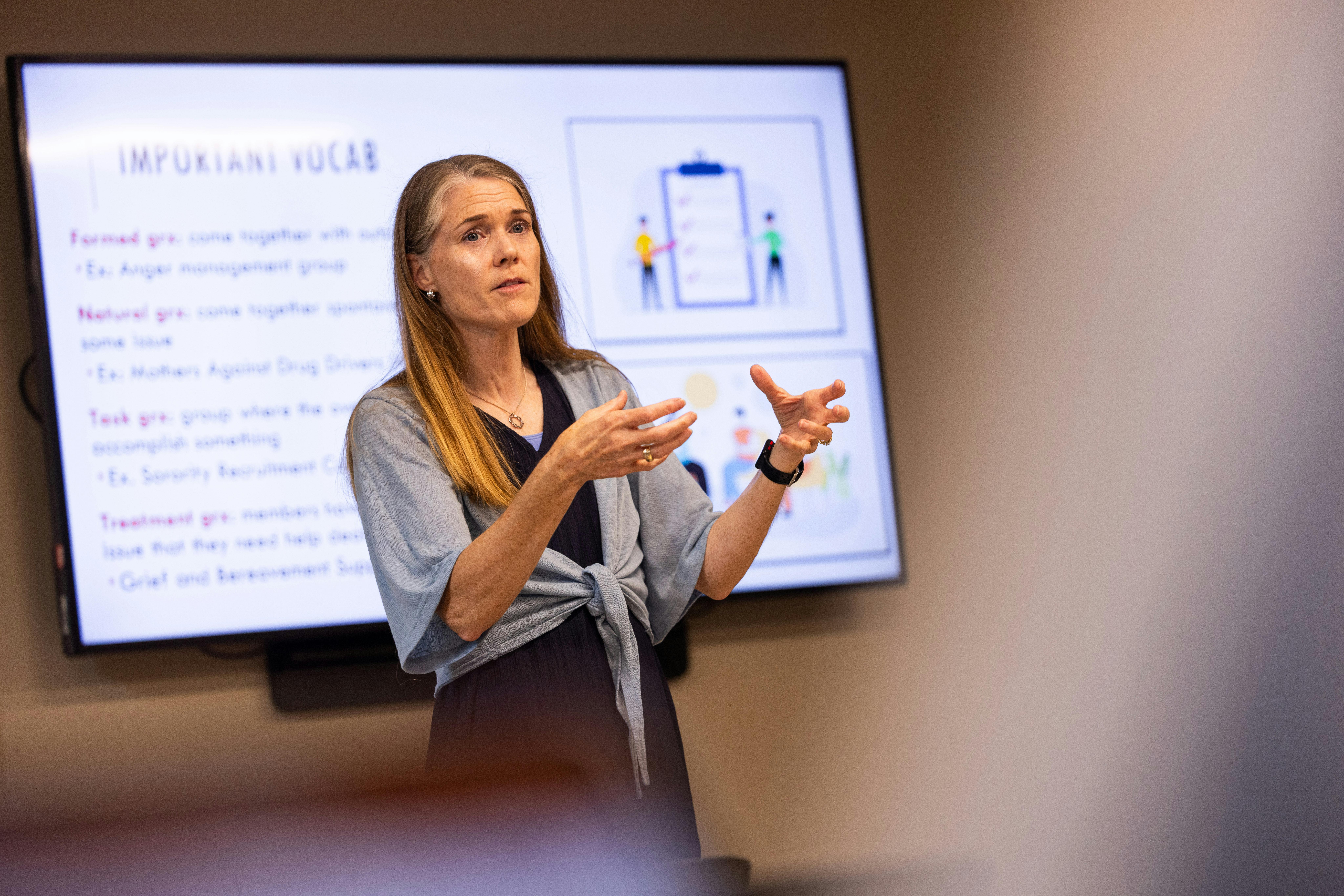 Dr. Dana Branson teaching a social work class at Southeast Missouri State University