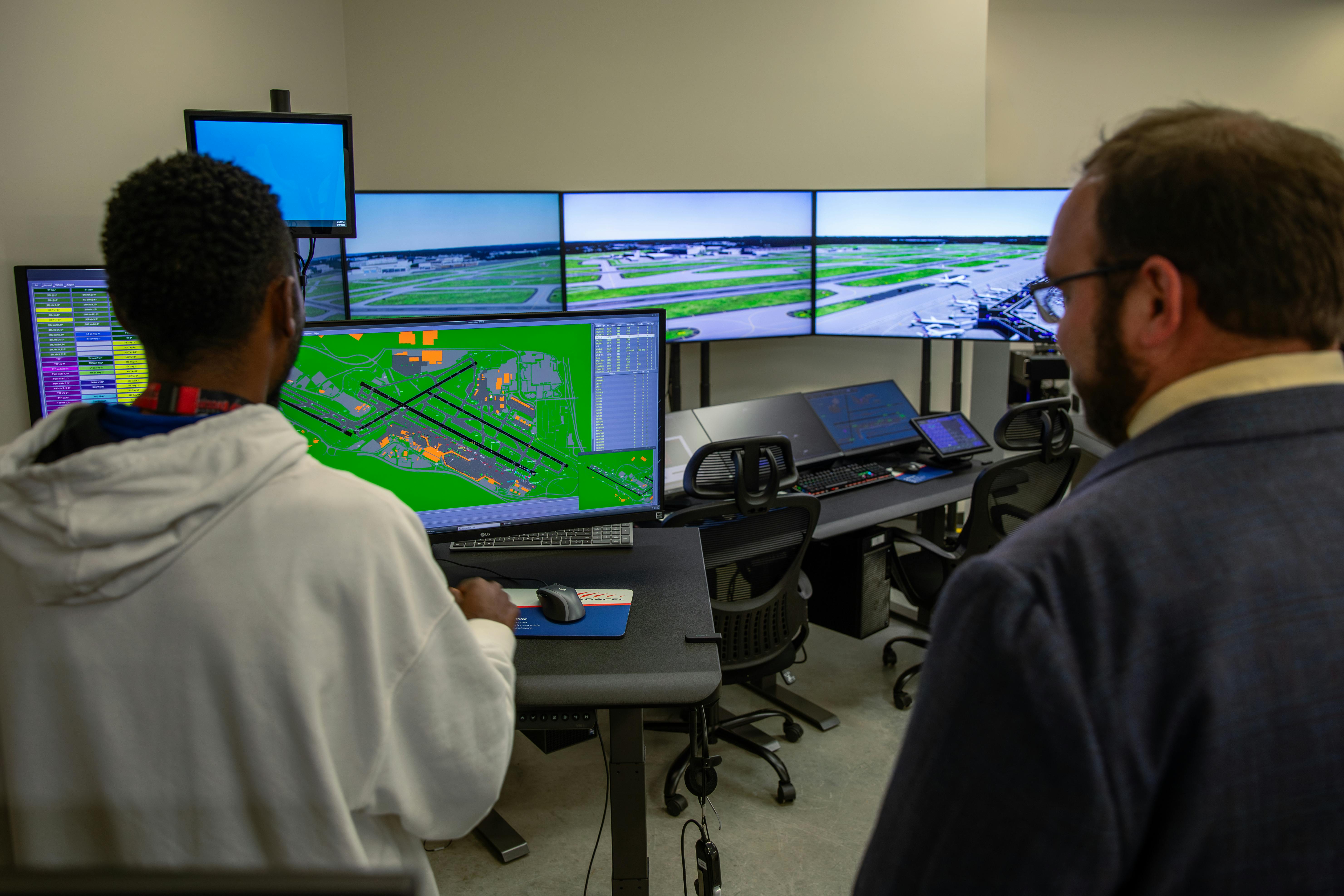 2025-STEM-Aviation-ATC-simulator-RF-0305-012