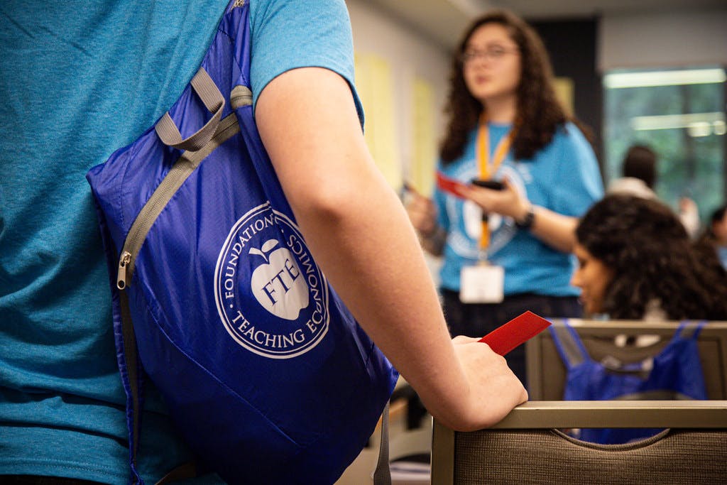 elm-pg-billboard-app 53905290322_094ac067d0_b