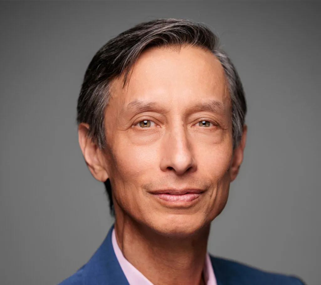 James Dao