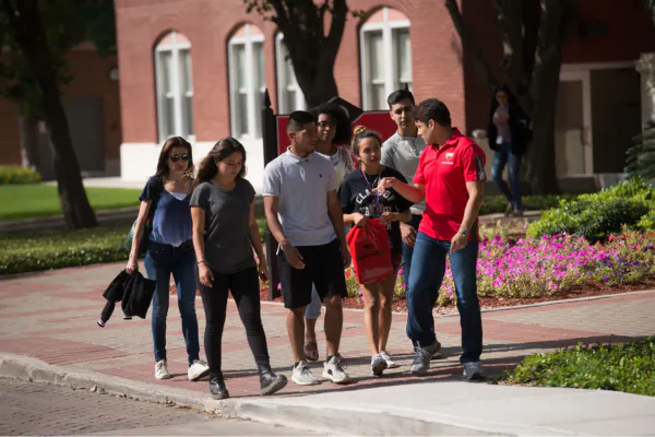 Visit UIW